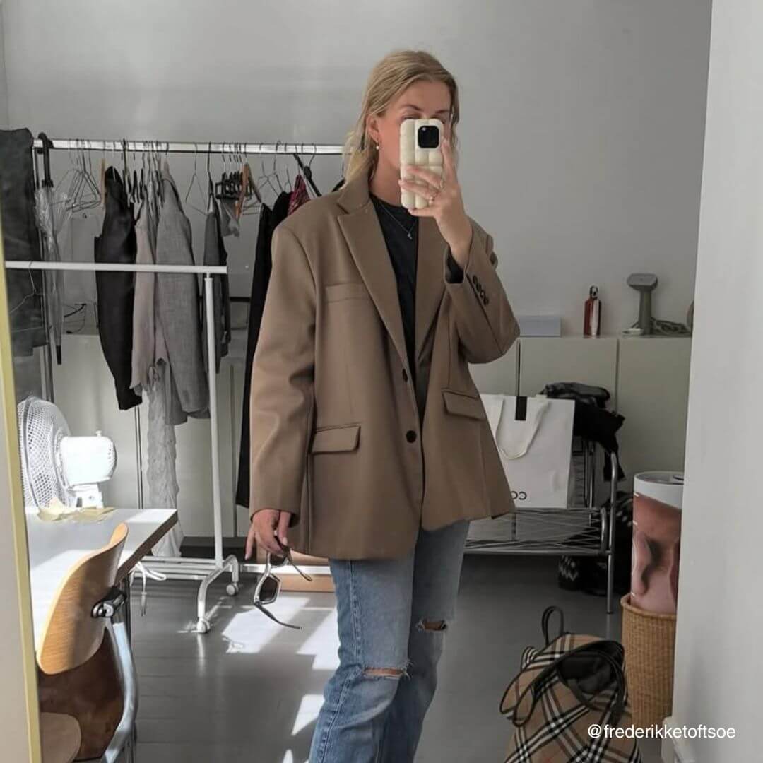 Frederikke Toftsø - PILLOW iPhone Case